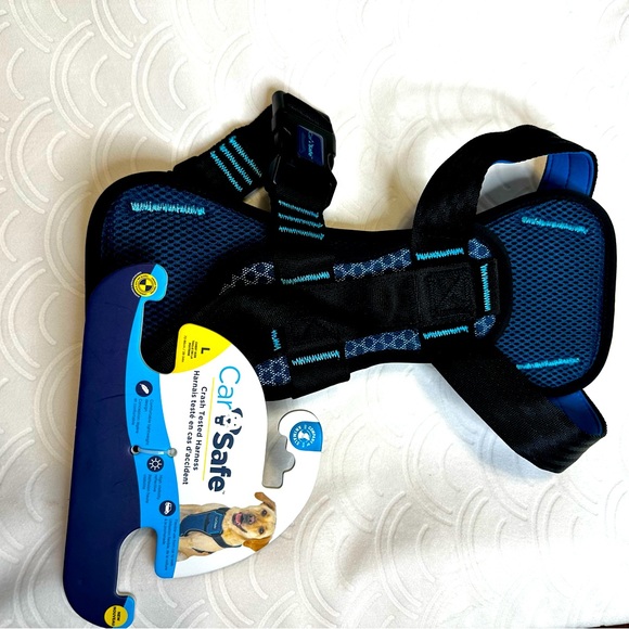 Car Safe Other - Car Safe crash tested harness large new